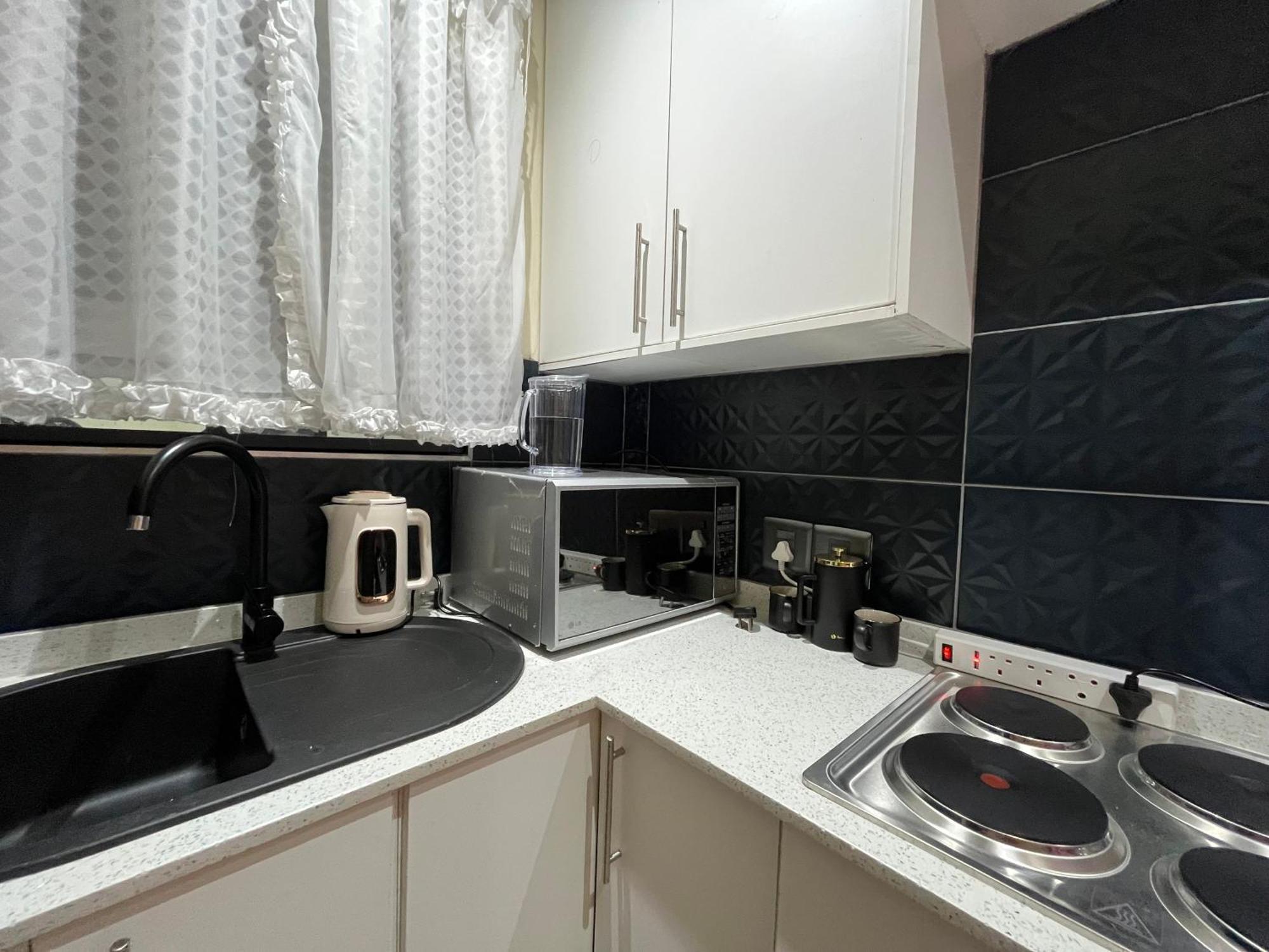 The Benjamin Accomodation Edenvale Exterior foto