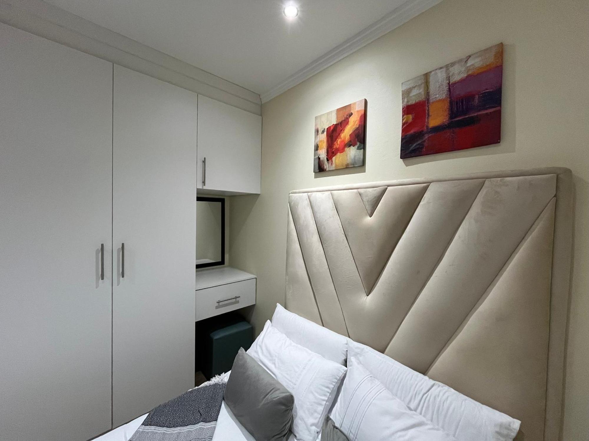 The Benjamin Accomodation Edenvale Exterior foto
